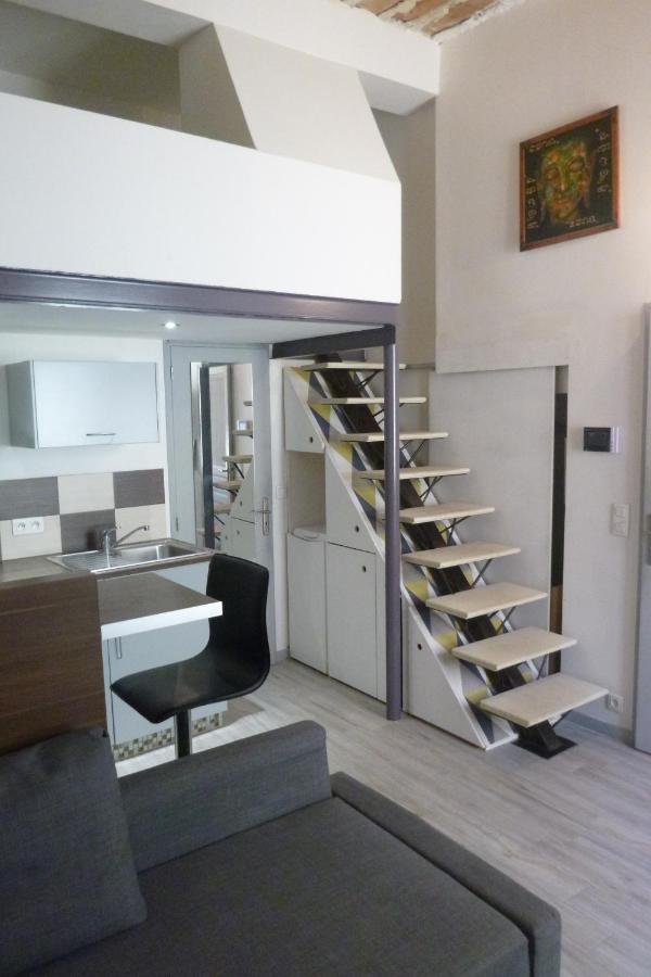 Appartement Studio Lourmarin Centre Extérieur photo